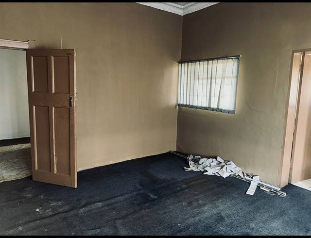 496M² BUSINESS TO LET IN DALVIEW